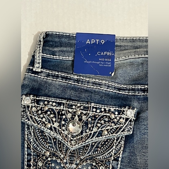 Apt. 9 - Womens Rhinestone Mid-Rise Capri Jeans Sz. 4 - Picture 9 of 9
